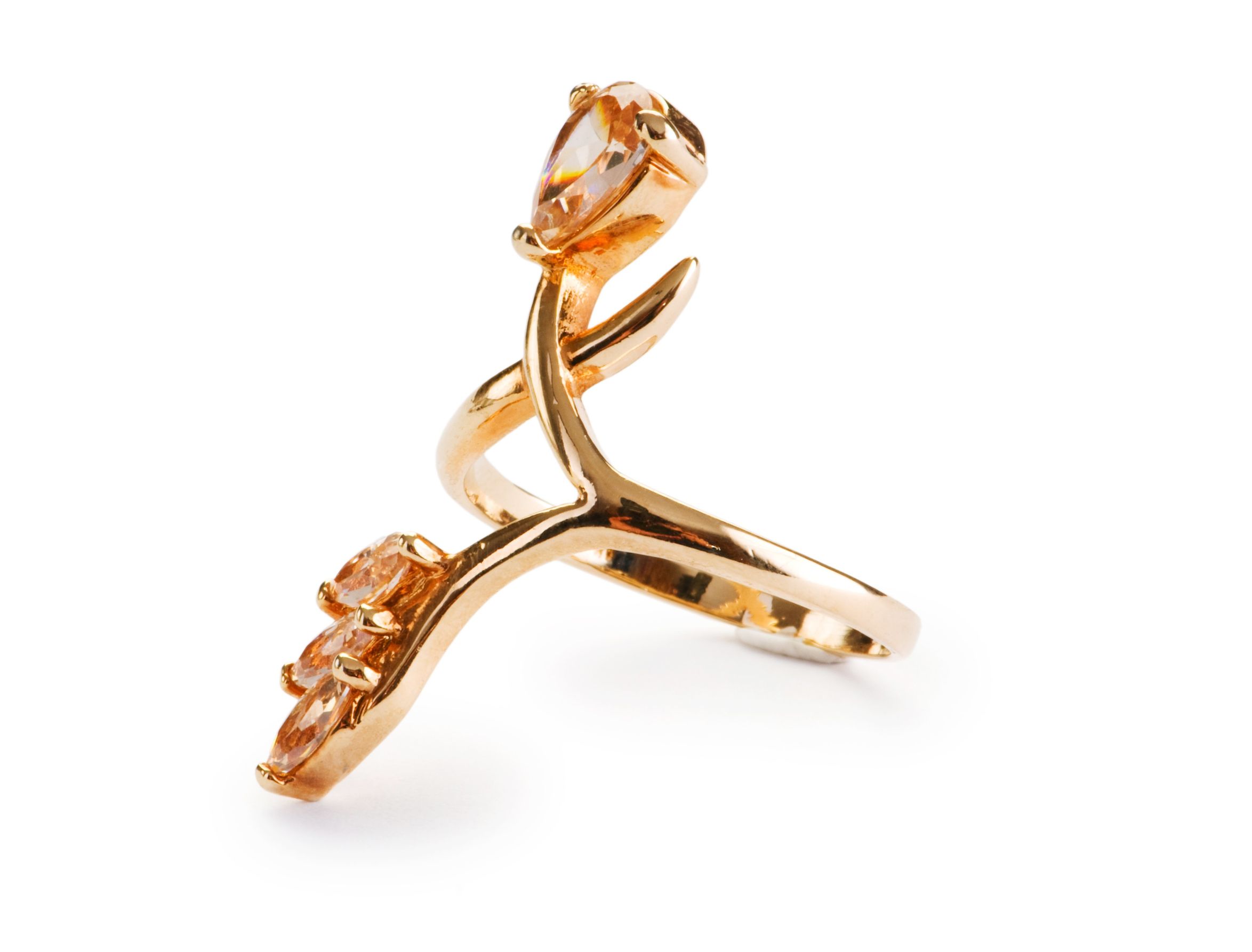 Consider Her Hands When Buying Engagement Rings in Singapore