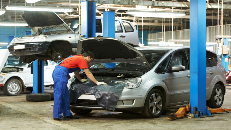 How Do You Pick The Right Dealer For Purchasing Your New Car?