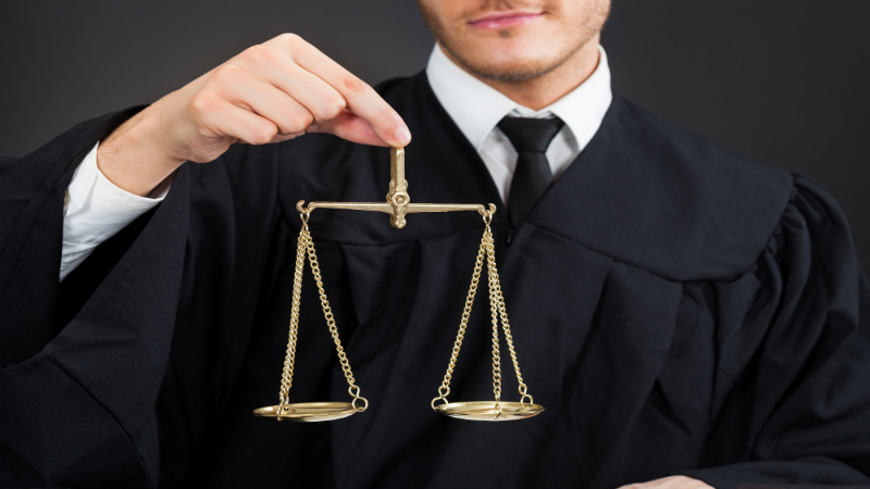 When Should a Landlord Need an Eviction Lawyer?