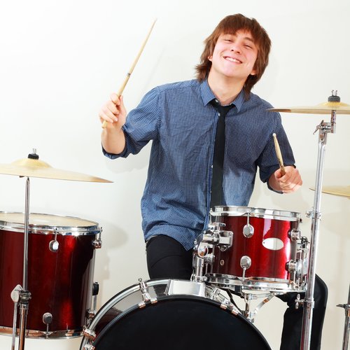 4 Ways Drum Lessons Can Help Child Development