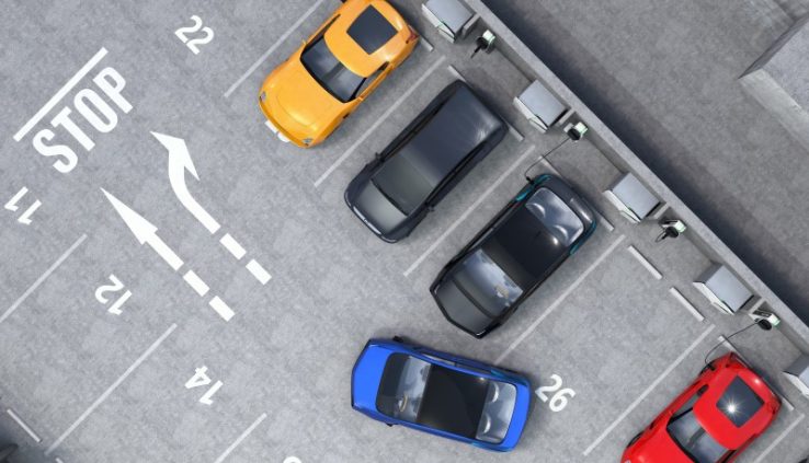 Using a Mobile App to Find and Pay for Parking at Navy Pier in Chicago