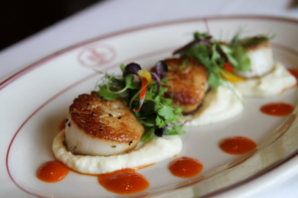 Five Reasons to Visit Romantic Restaurants Near Minneapolis