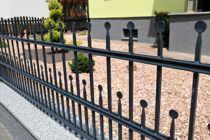 Why It’s Important to Hire the Right Commercial Fencing Contractor in NJ
